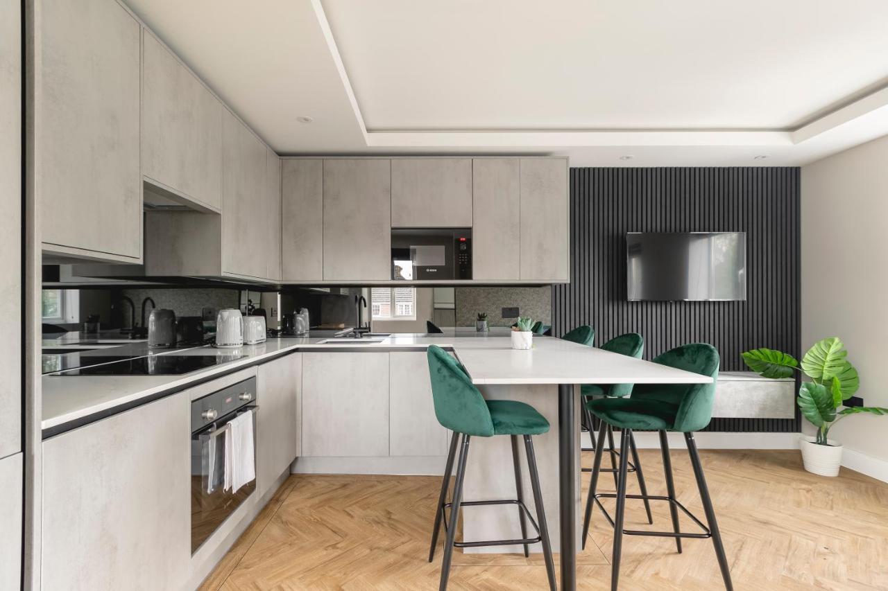 Skyvillion - Cozy Large 4 & 1 Bed Apartments In London Enfield, Mins To Tube Station, Free Wi-Fi Exteriér fotografie