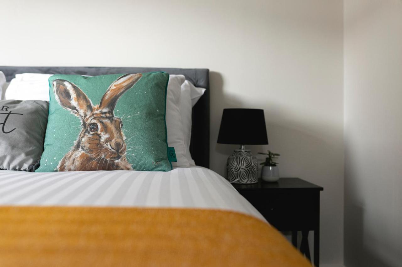 Skyvillion - Cozy Large 4 & 1 Bed Apartments In London Enfield, Mins To Tube Station, Free Wi-Fi Exteriér fotografie