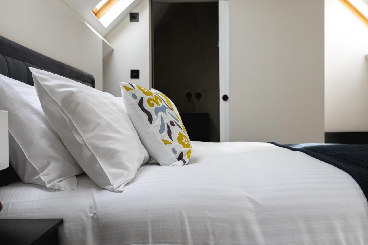 Skyvillion - Cozy Large 4 & 1 Bed Apartments In London Enfield, Mins To Tube Station, Free Wi-Fi Exteriér fotografie