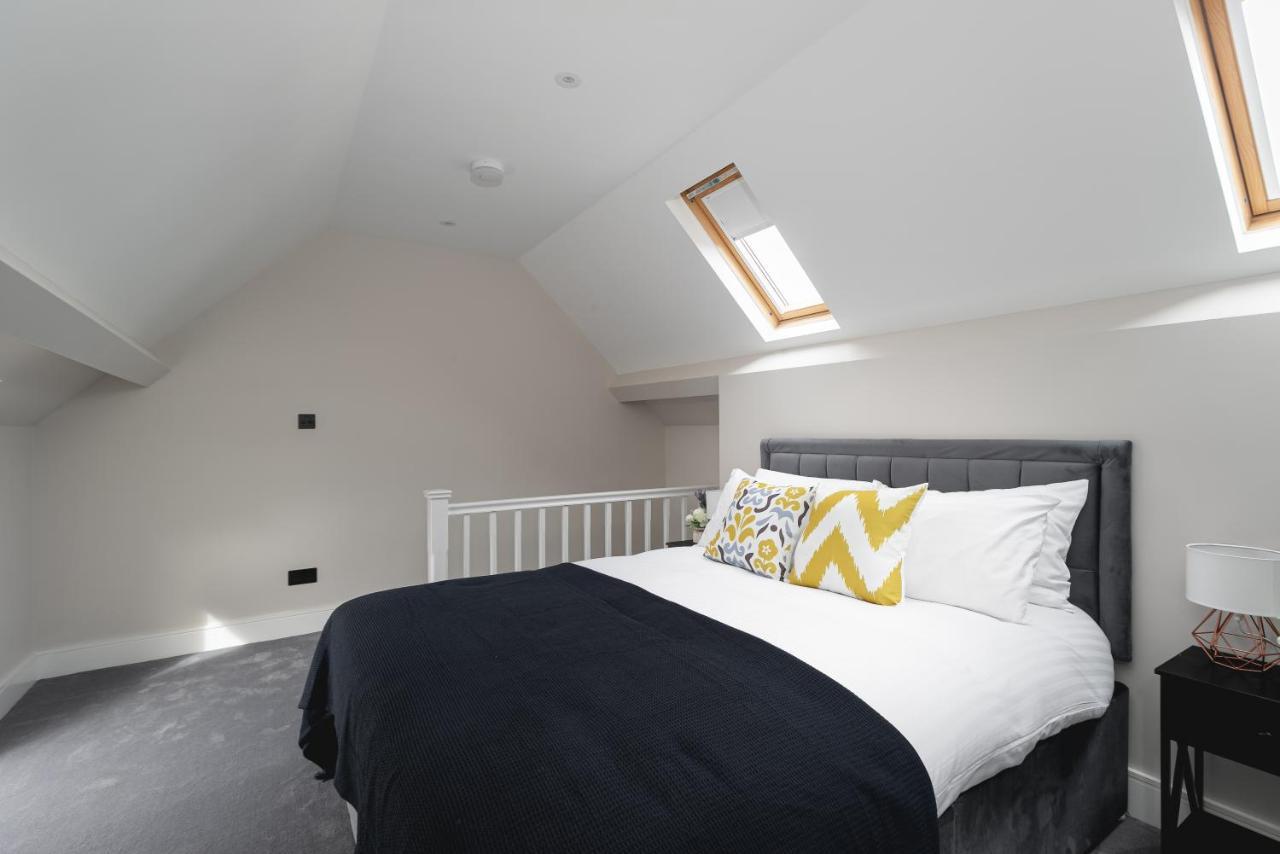Skyvillion - Cozy Large 4 & 1 Bed Apartments In London Enfield, Mins To Tube Station, Free Wi-Fi Exteriér fotografie