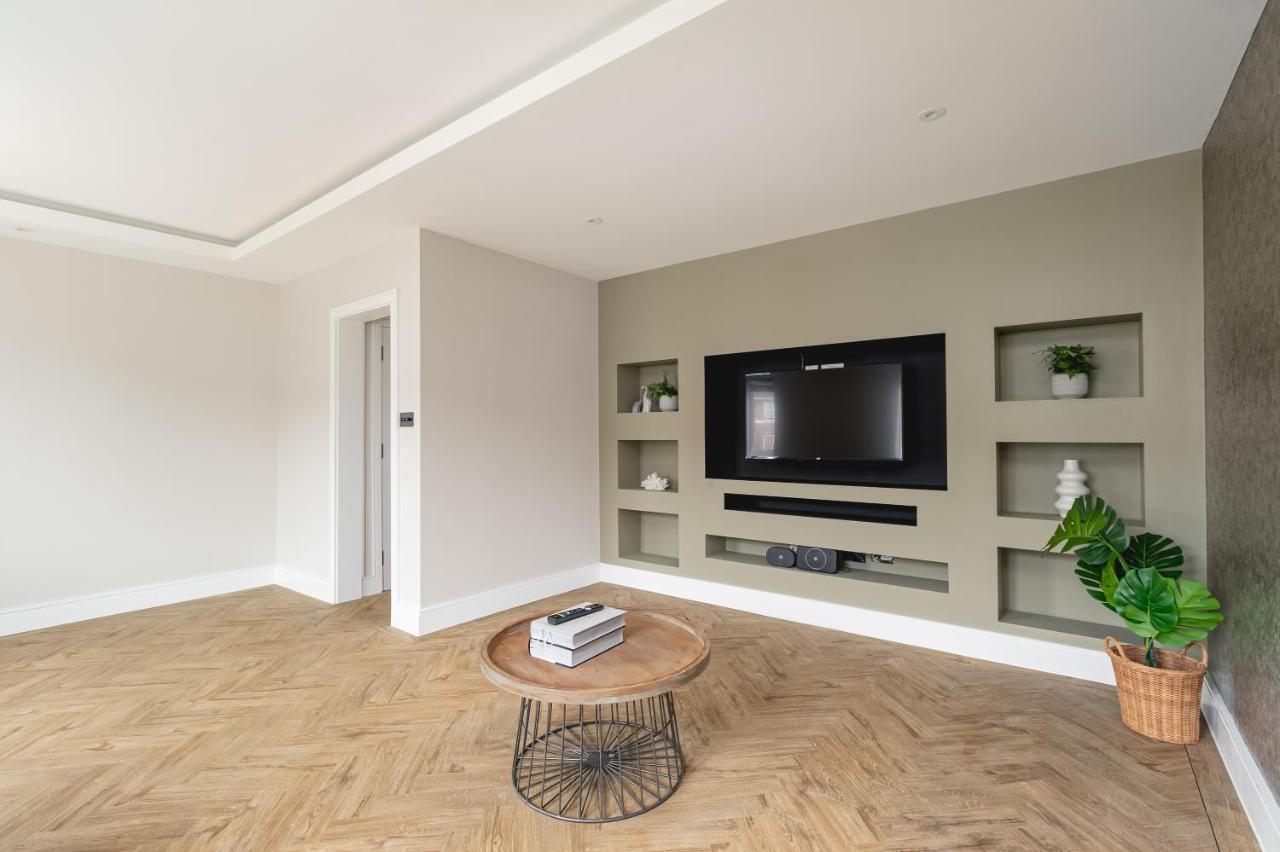 Skyvillion - Cozy Large 4 & 1 Bed Apartments In London Enfield, Mins To Tube Station, Free Wi-Fi Exteriér fotografie