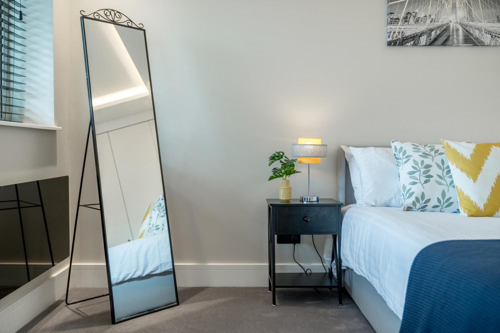 Skyvillion - Cozy Large 4 & 1 Bed Apartments In London Enfield, Mins To Tube Station, Free Wi-Fi Exteriér fotografie